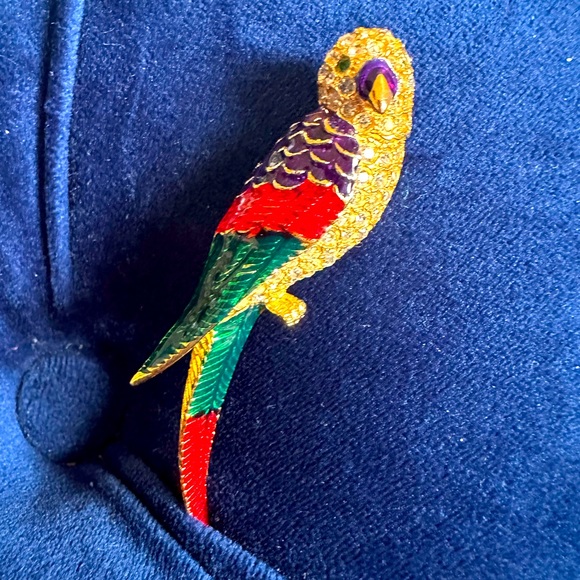 Beautiful vintage parrot broach - Picture 1 of 4